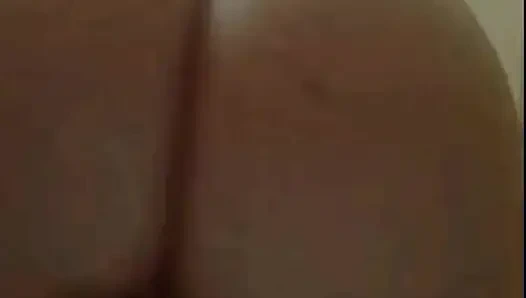 Şişman götümü döndürüyorum