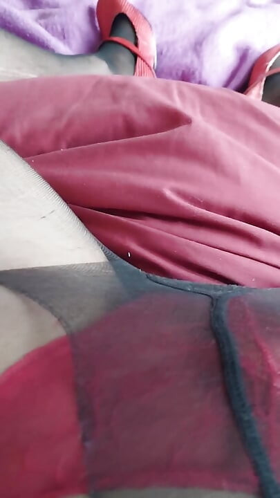 Pussy-plugged Cuckold Sissygasm