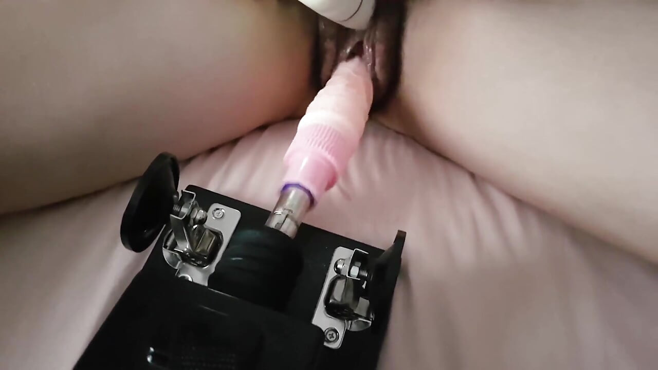 Caliente con la puta máquina parte 2