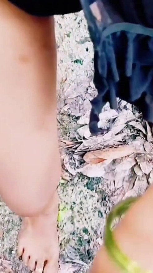 A hottest girl was fucking with stepbrother in jungle,An asian girl was fucking very Hard with her local boyfriend in outside | Clip 1