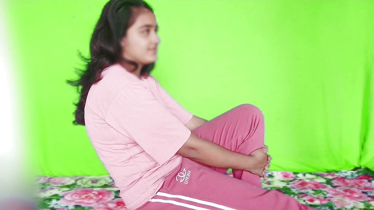 Desi Indian Fitness Trainer Fucked a beautiful innocent Client During a Workout. Soniya Is Shocked!