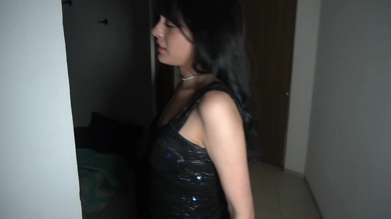 ARRIVING FROM EL ANTRO MY NYMPHOMANIAC GIRLFRIEND WAS ANXIOUS FOR DICK (POV)