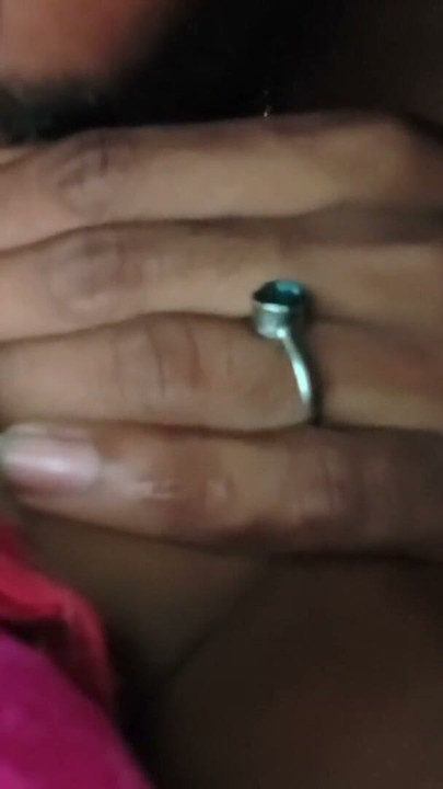 Indisk ældste dreng slikker ung piges fisse – desi ældste hus i landsbyen fisse-slikning – bhabhi sexvideoer | Klip 3