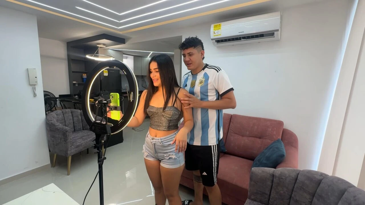 My little stepsister wants to be an influencer and I help her with my big famous cock.