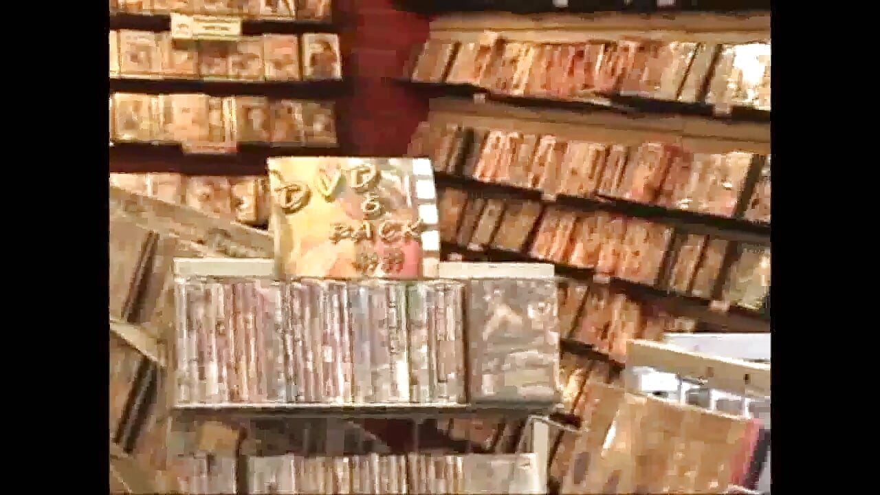 Anonymous mastruabtion in sex shop