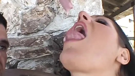 Entot mulutku dan crot di wajahku.. AKU JALANGMU