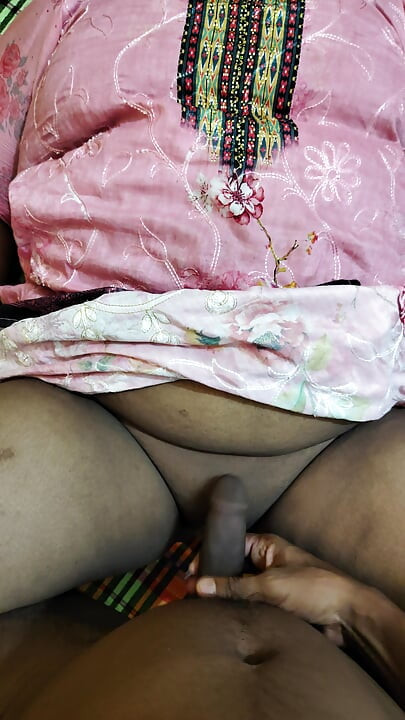 Bangla babe sosur amay rate j vabe chode thang fak kore lover babi
