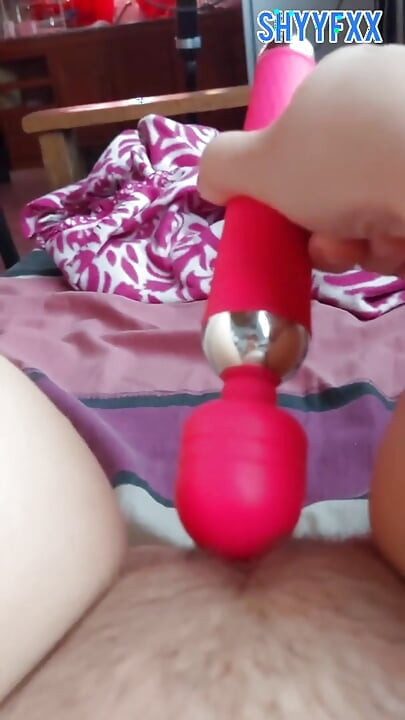 Szarpałem moją napaloną cipkę w gorące popołudnie POV