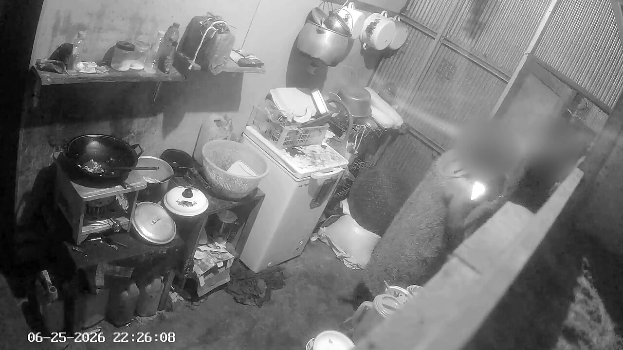 Aku selingkuh di dapur dengan istri bos