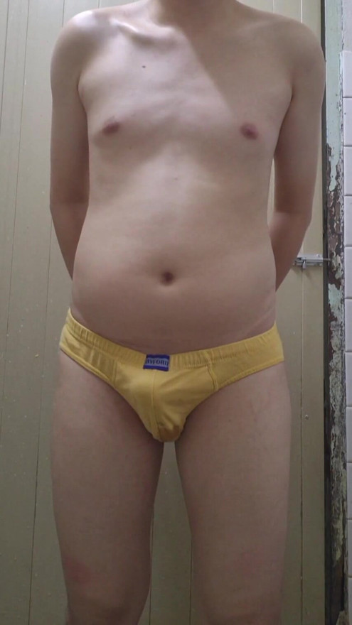 Holding pee when is about to explode Model info Height: 164CM Weight: 65.8KG | Clip 1