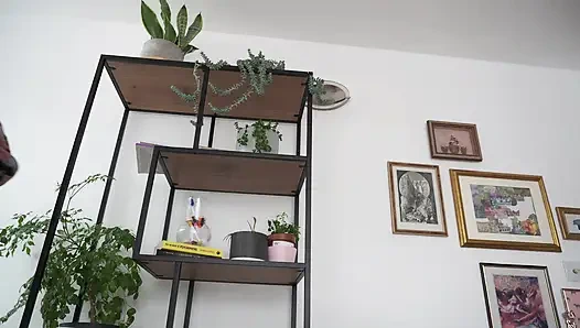 Giantess играет в прятки с сократили свои коллеги