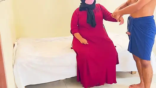 Suudi Arabistan'da güzel bir teyzeyi sikiyor - çoklu boşalma