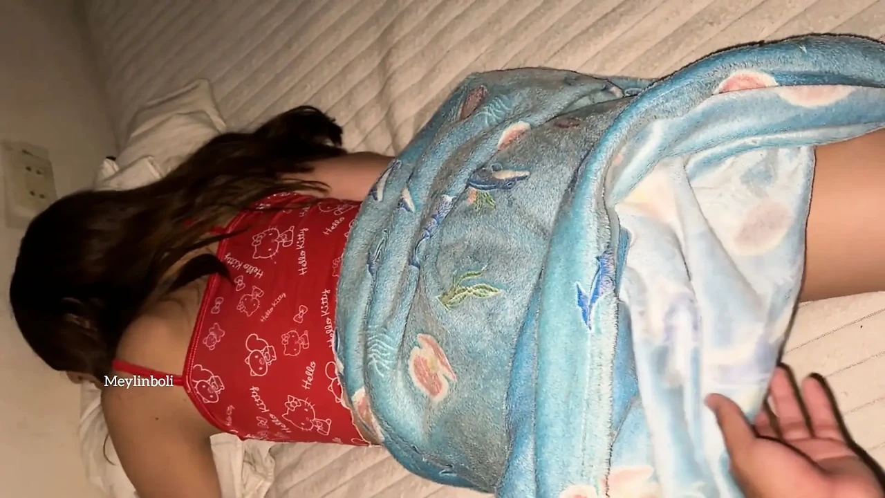 Homemade Porn with My Neighbor Confuses Me with Her Husband but She Still Likes How I Fuck Her