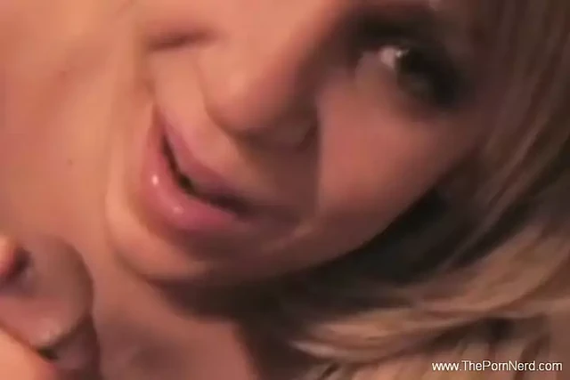 Redhead Mature Lady Blowjob Rocks