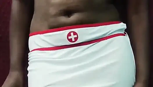 Perawat seksi Tamil dengan berbicara