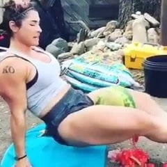 Super Thighs