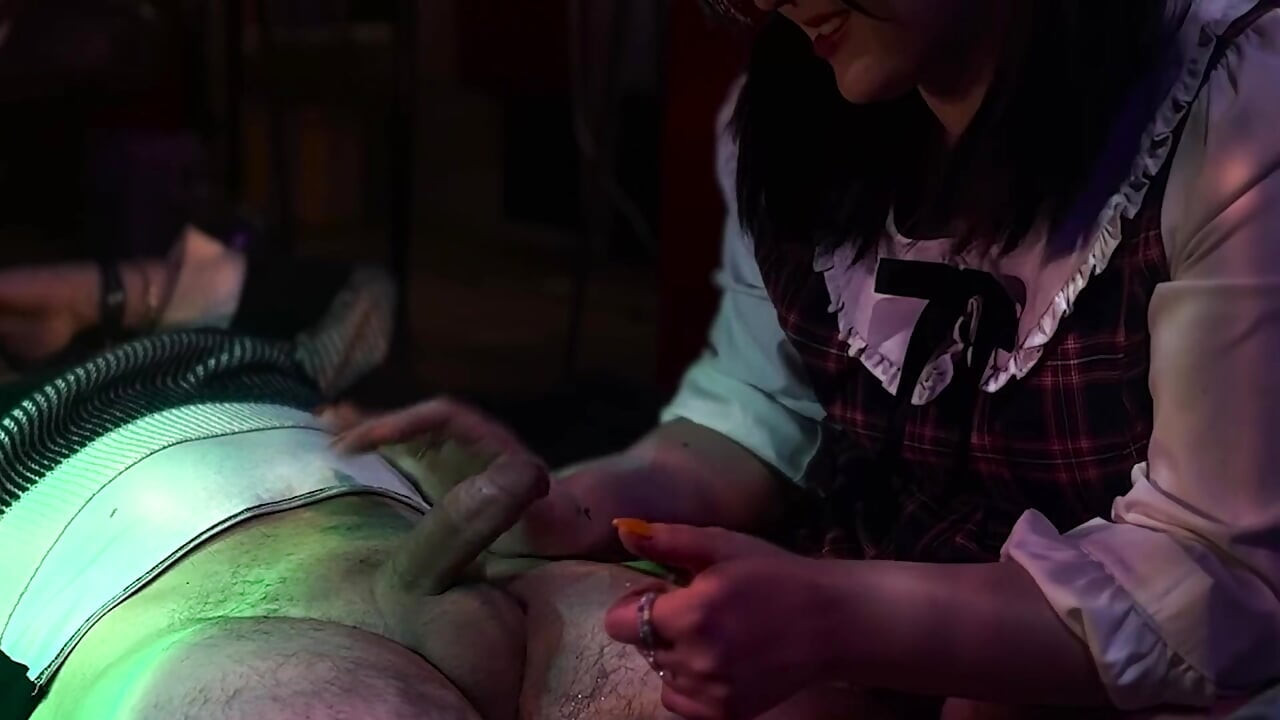 TRUTH OR DARE IS CREAMPIED AND SPIED!