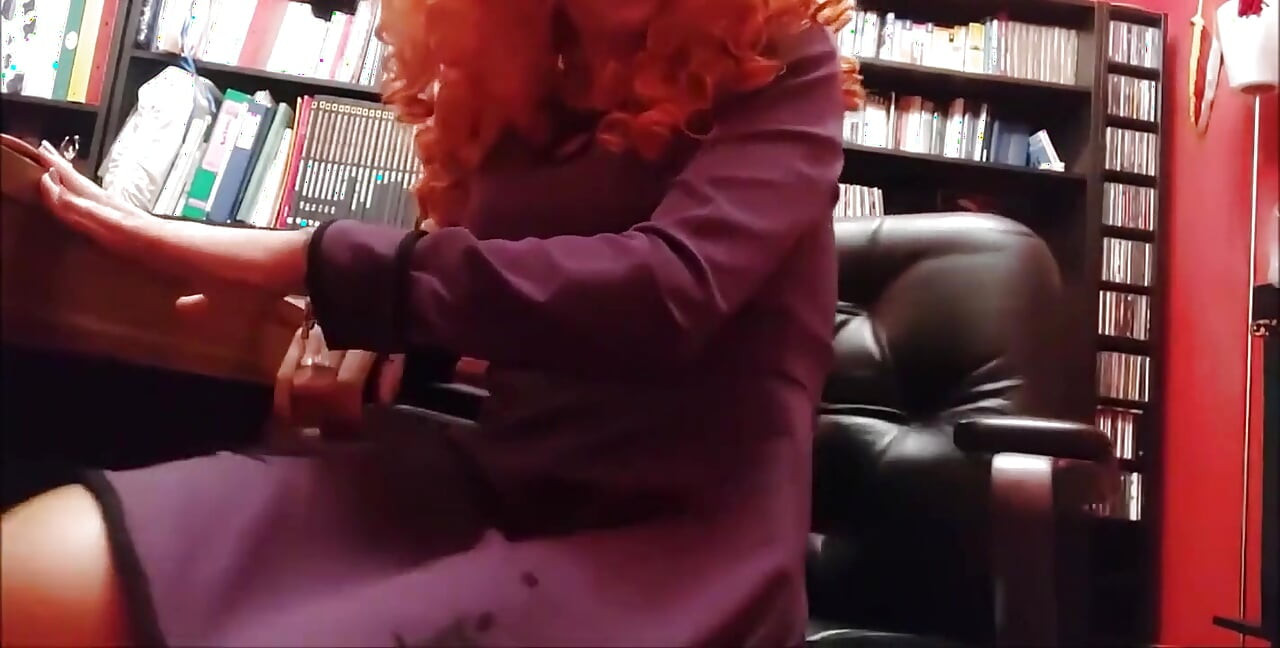 Chantal es tan traviesa que no se avergüenza de pedo por todas partes