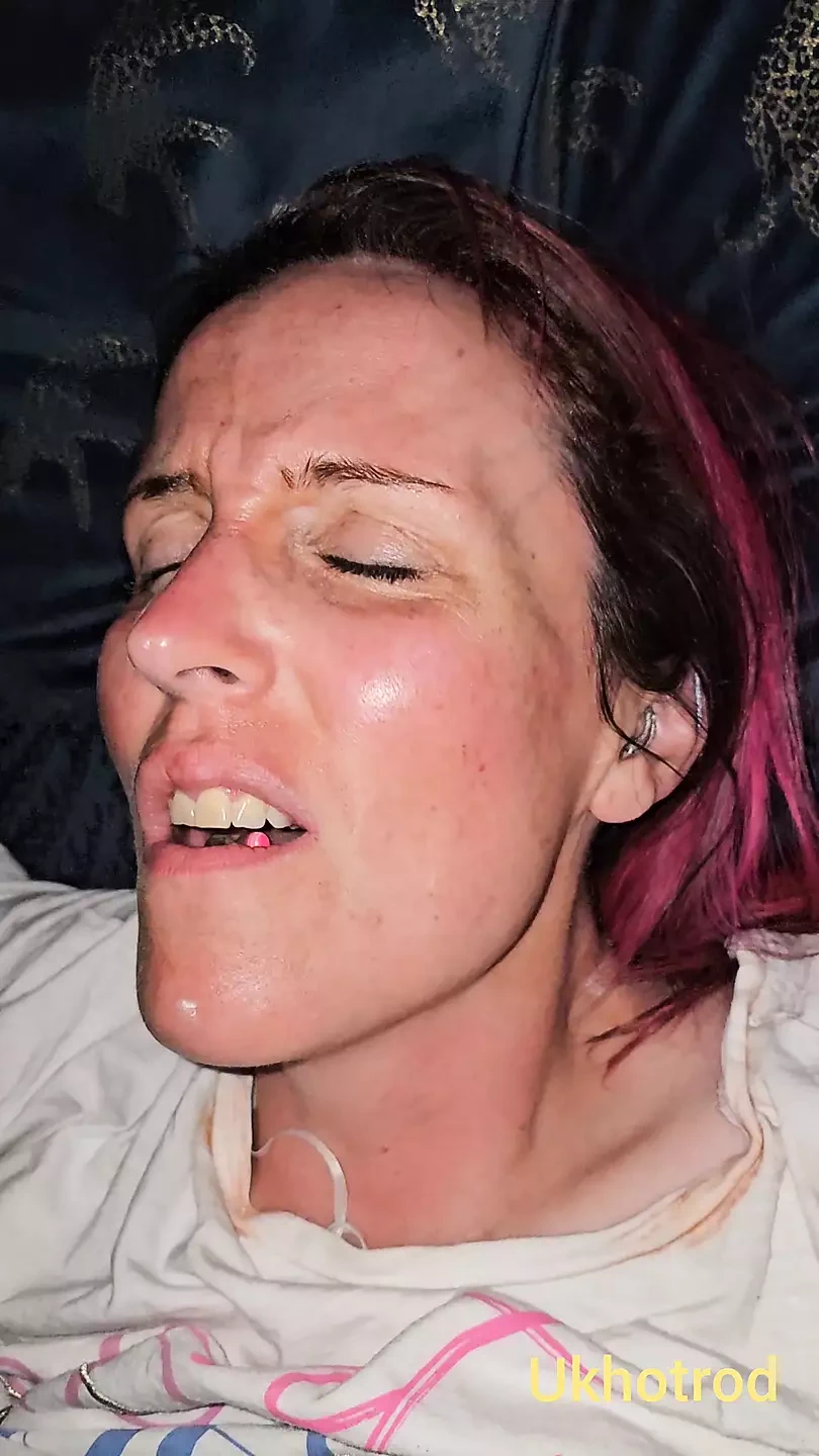 无鞍肛交内射在声乐妻子身上