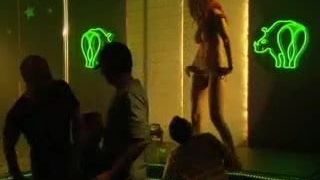 Penny Drake - strippers zumbis