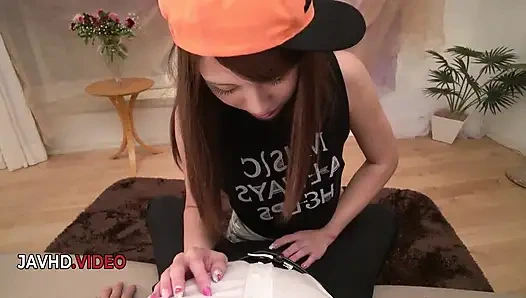 Anna Anjo: интенсивная дрочка ногами и опыт минета в видео от первого лица