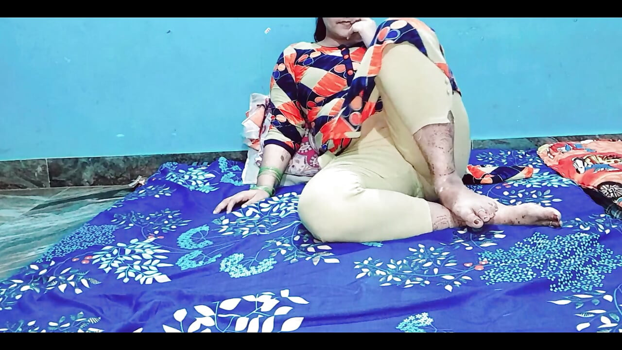 Desi žena puje hardcore seks, veliki kurac, velike sise