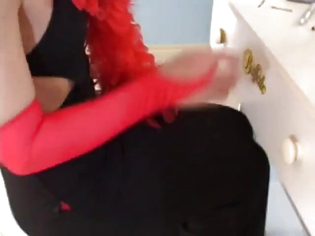 Elegant redhead loves to blow a cock and then get drilled on bed