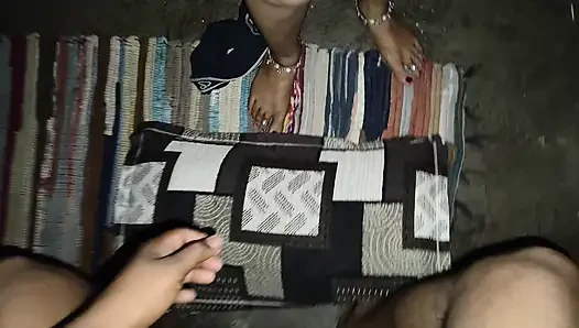 Hintli kadın sakso çekiyor