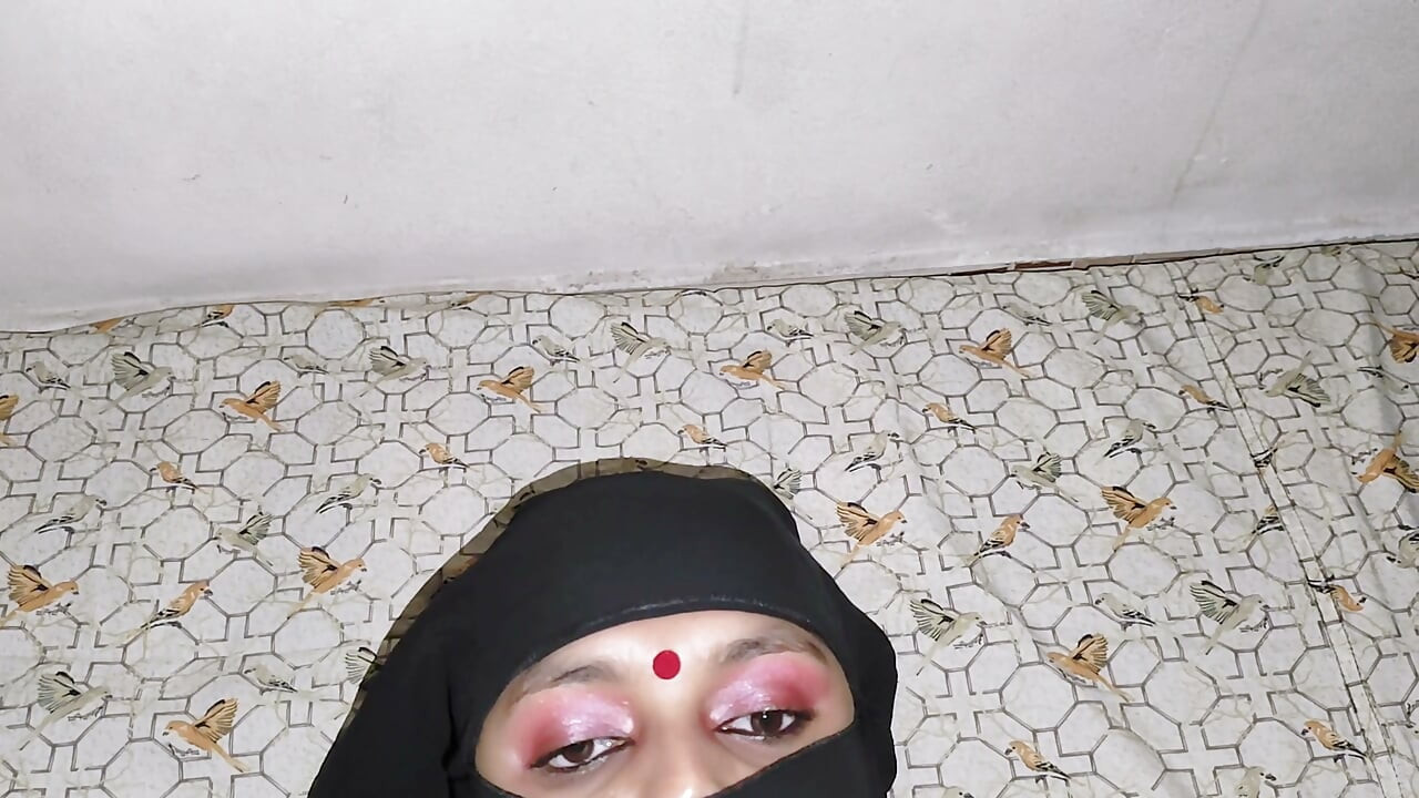indian Unsatisfied Married bhabhi having hardly sex with devor .Bangla Part_02