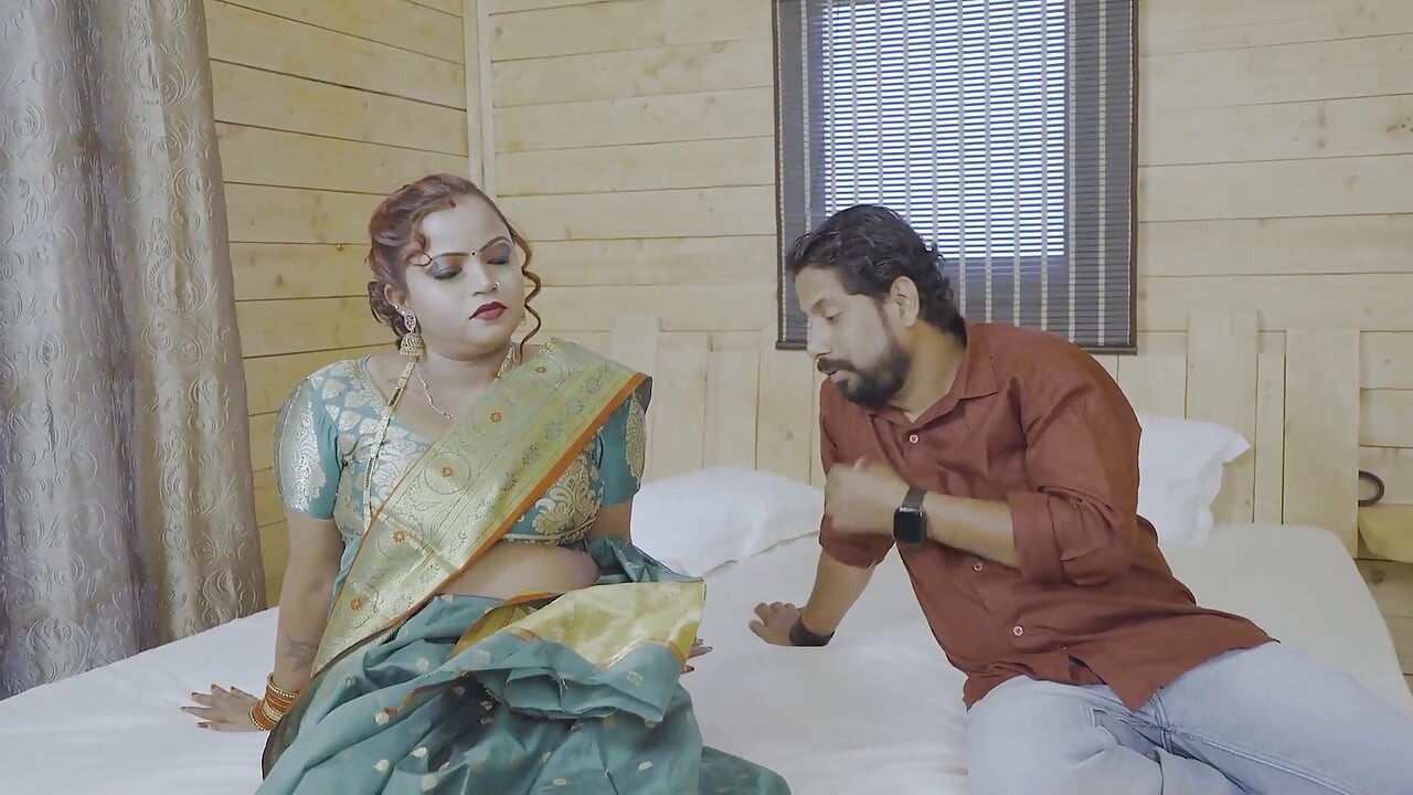 A Sexy Elder Stepbrother's Wife Wants to Massage Her Body with Her Deborji, Hardcore Bhabi Sex