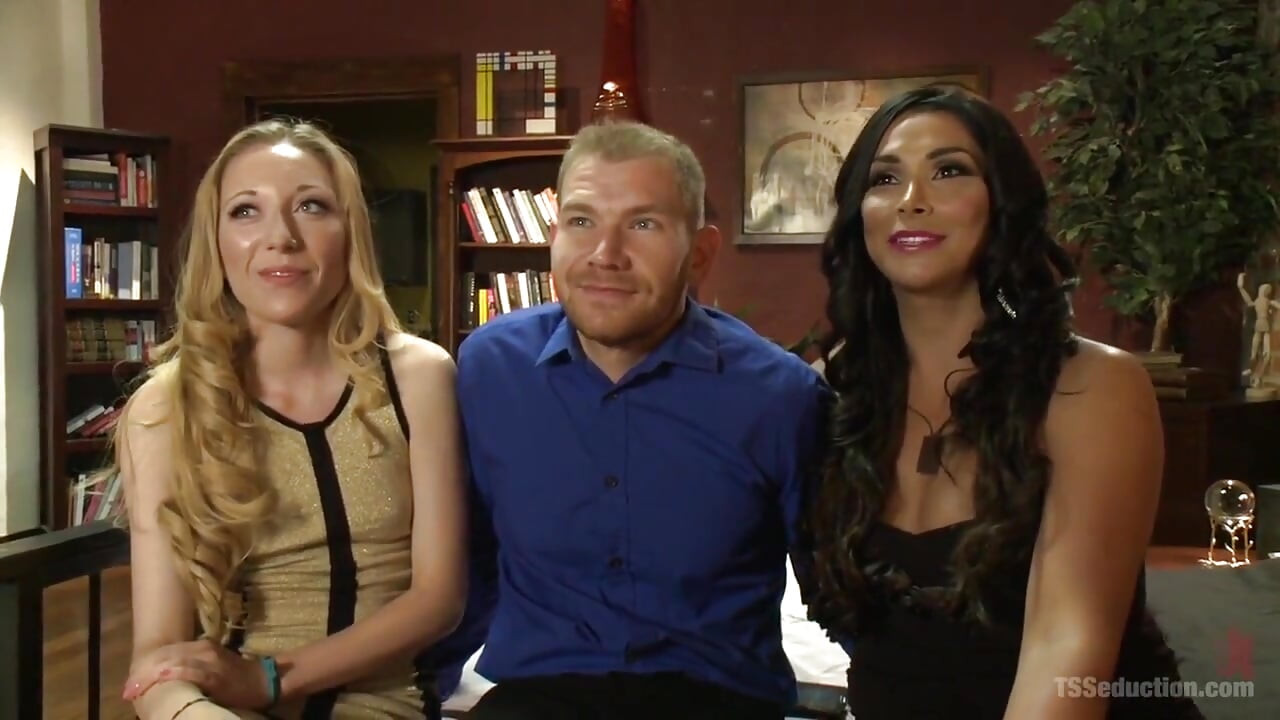 Jedes Loch wird die Rückkehr von Queen Vaniity machen