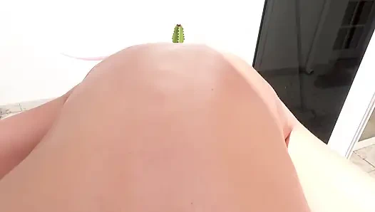 Mor Saçlı Ateşli Kız açık Havada Çifte Sikiliyor