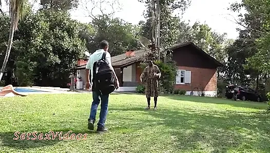 Kırsal kesimden bir kız kayboldu ve üçlü seks yapıyor