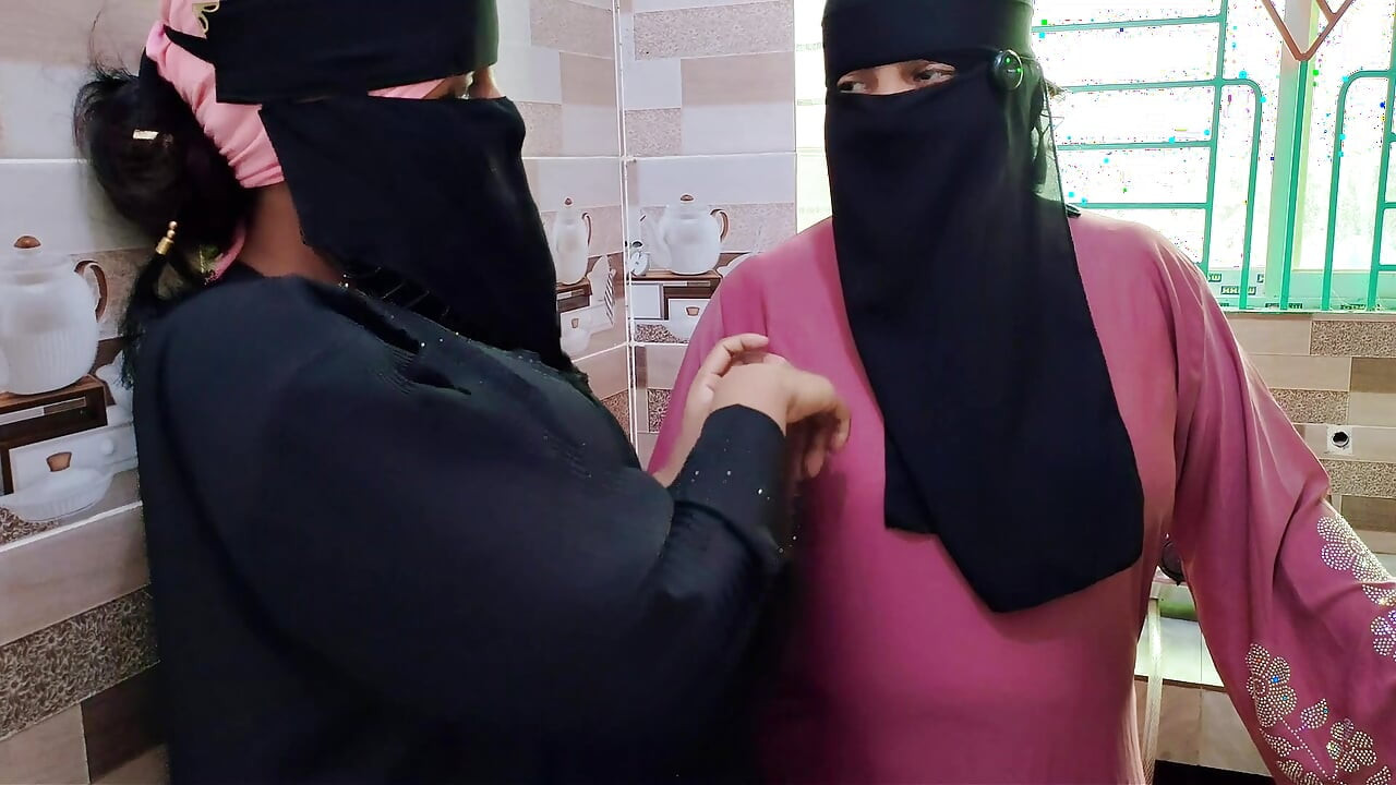 Indian bhabhi ki rasleela nanad ke saath kitchen me part one