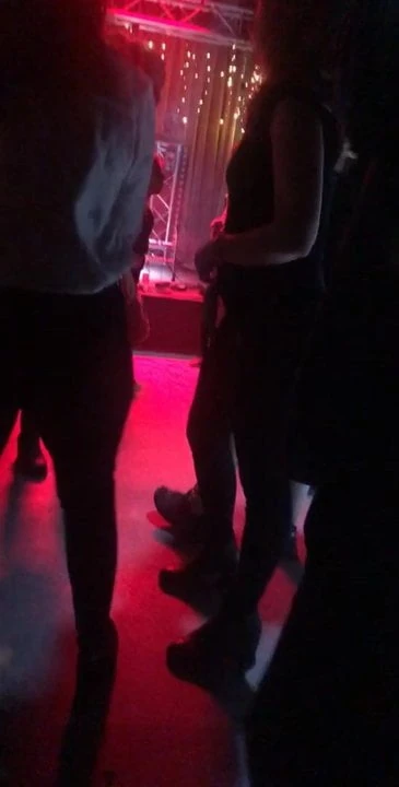 Dansar