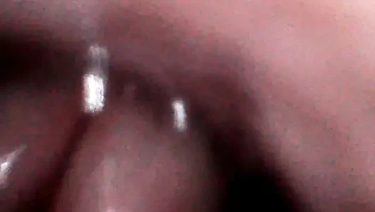 Это внутренняя часть моей киски, пока меня жестко трахают