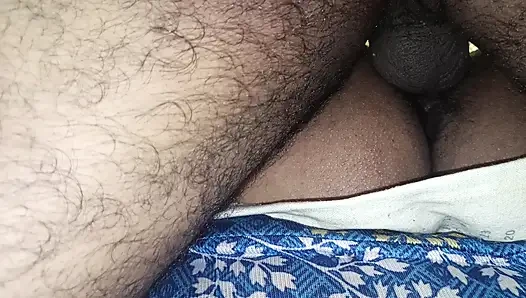 Evli üvey kız kardeşle derin sikiş