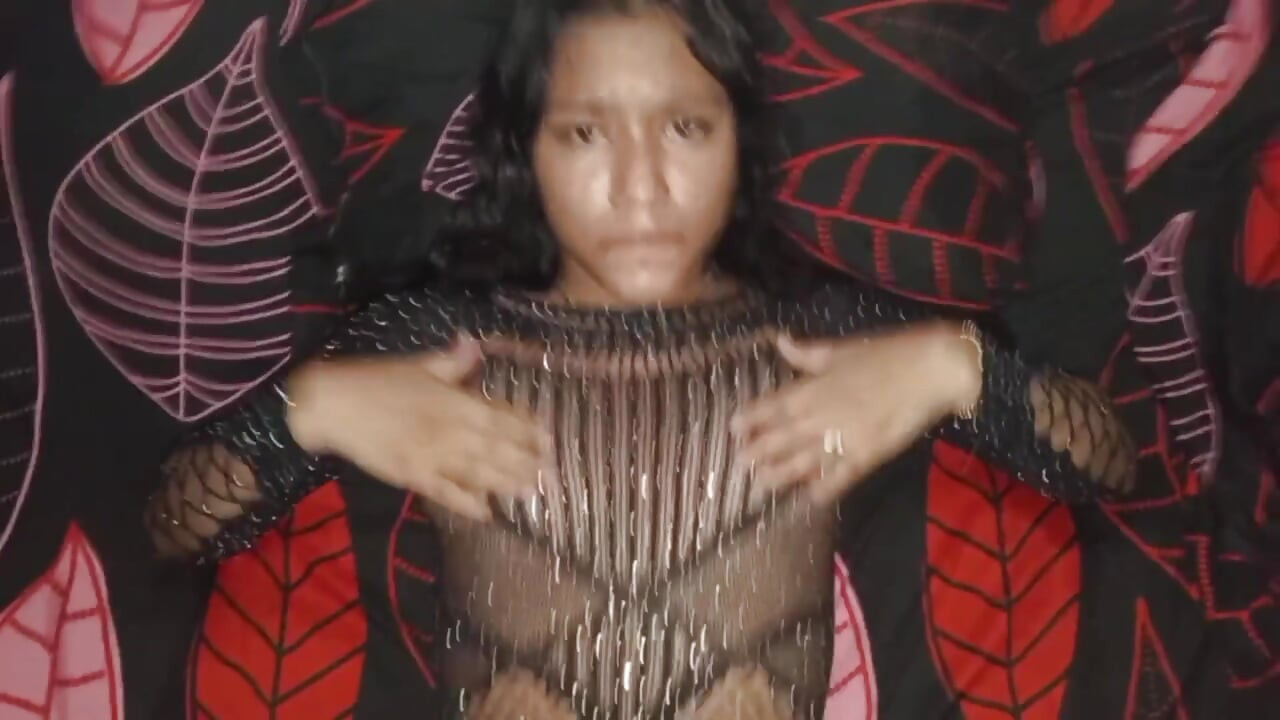 AMATEUR VIDEO - I RECORD MYSELF WITH MY BEAUTIFUL VENEZUELAN NEIGHBOR, I RECORD WITH MY CELL PHONE HOW I FUCK HER - PORN IN SPANISH