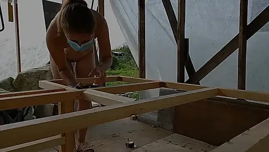Nackte holzarbeit