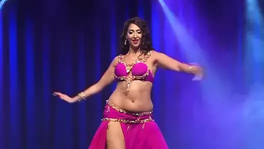 Curvy Muslim Arab Belly Dancer