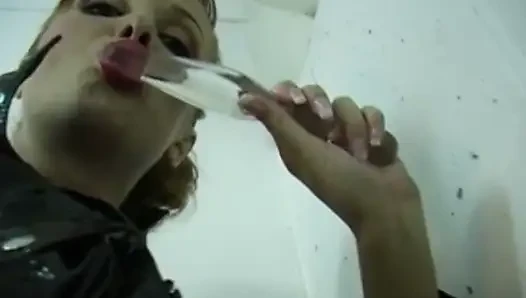 Фантазия Nicol в приватной спальне