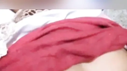 Istri tetangga sange pamer payudara besar alami melalui WhatsApp