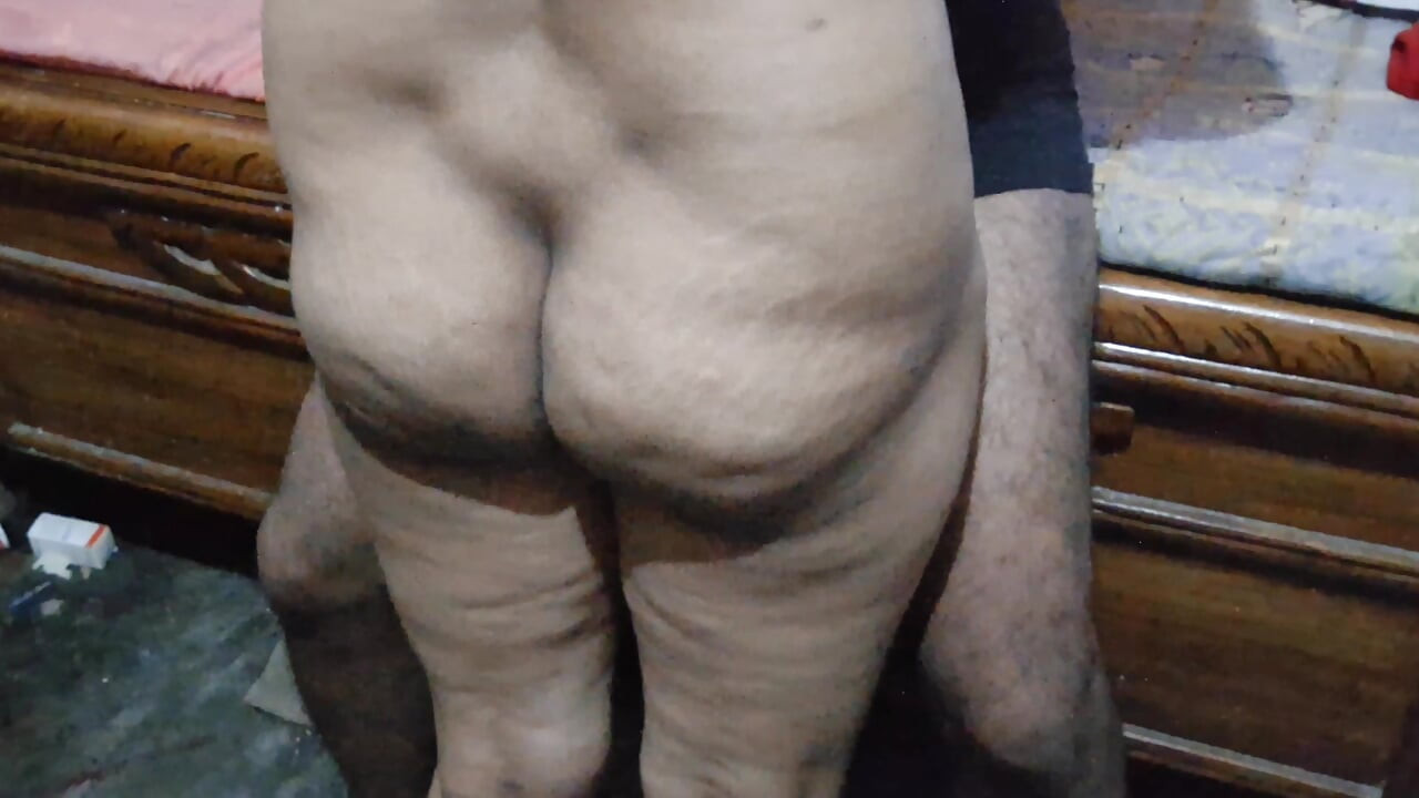 Indian Husband Fucked His Indian Wife in Doggy Style and Gave Great Pleasure to His Wife by Fucking Her Pussy