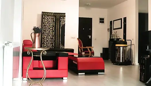 Отказано маленькому красному платье