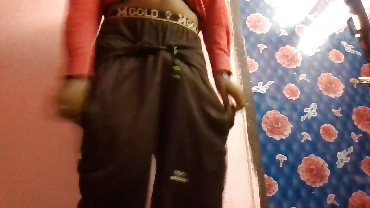 俺は俺のペニスを弄る