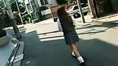 Gadis sekolah Jepang # 1 tanpa sensor