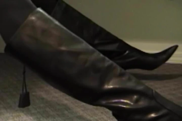 Giving head in boots