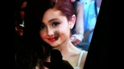 Una sborrata in omaggio a ariana grande