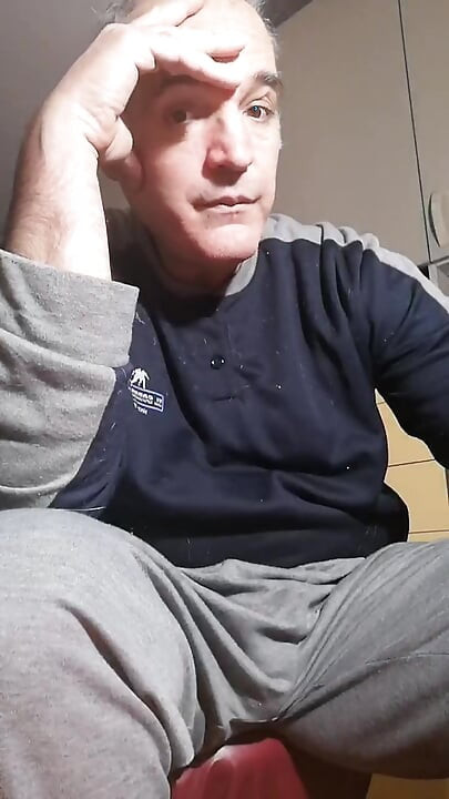 Online erotisk show den 9 februari.
