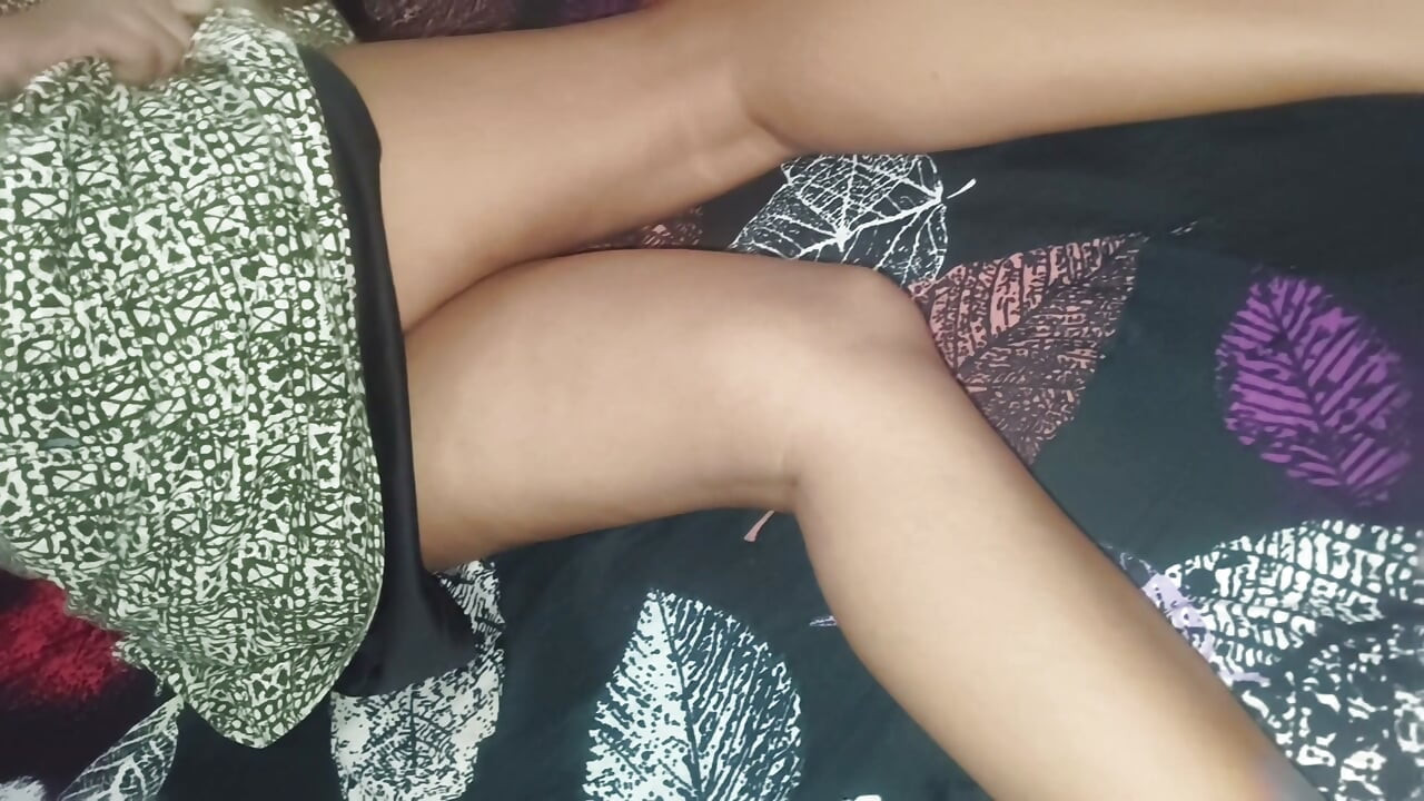 Season 379. Bengali bhabhi fucking with boyfriend wearing green nighty